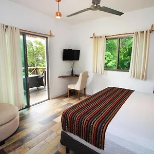 Suites Pancho Villas - Lagoon View 4*, Bacalar Mexico
